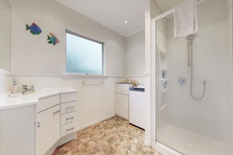 Photo of property in 105 Papanui Road, Whangamata, 3620