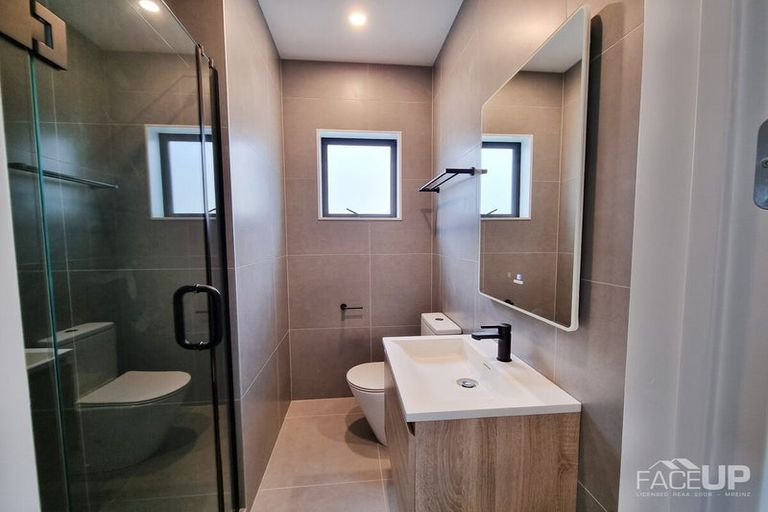 Photo of property in 6 Coast Garden Drive, Hobsonville, Auckland, 0616