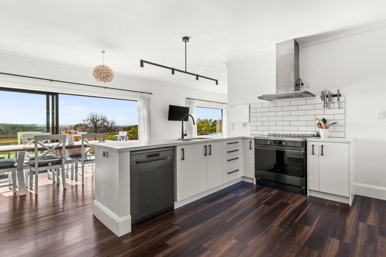 Photo of property in 73 James Cook Street, Havelock North, 4130