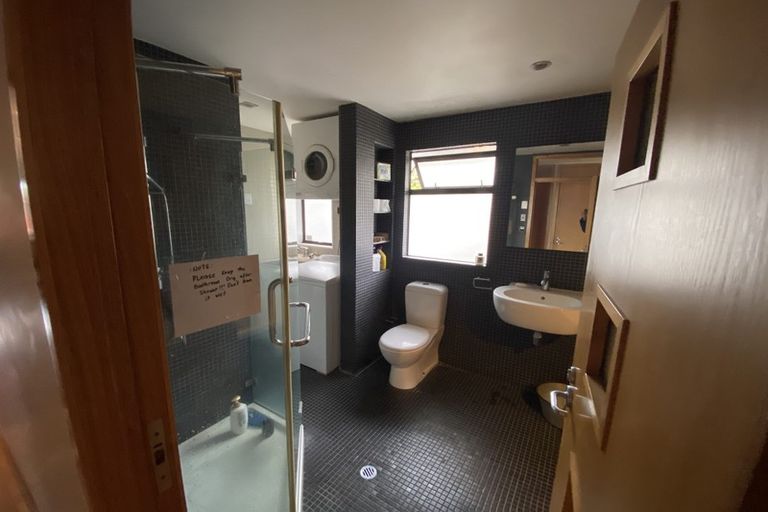 Photo of property in 10 Rapaki Place, Te Atatu Peninsula, Auckland, 0610