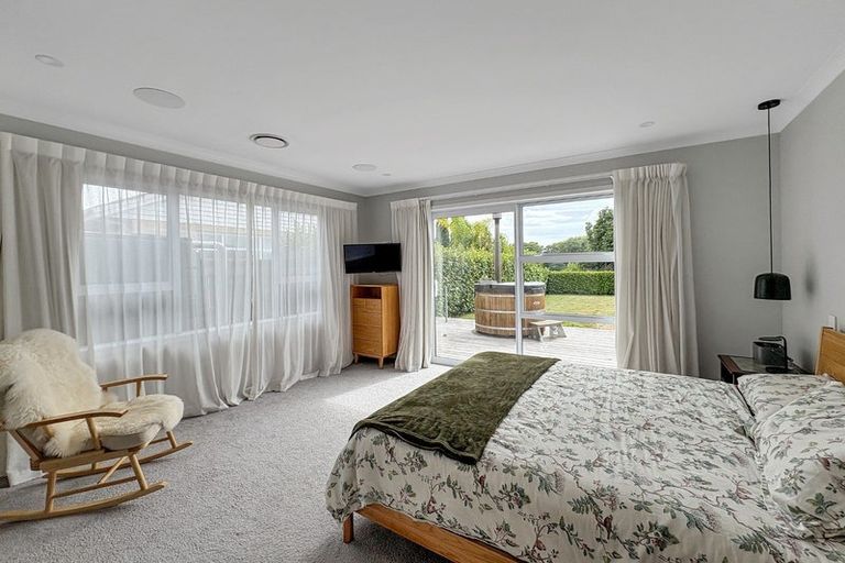 Photo of property in 70 Beerescourt Road, Beerescourt, Hamilton, 3200