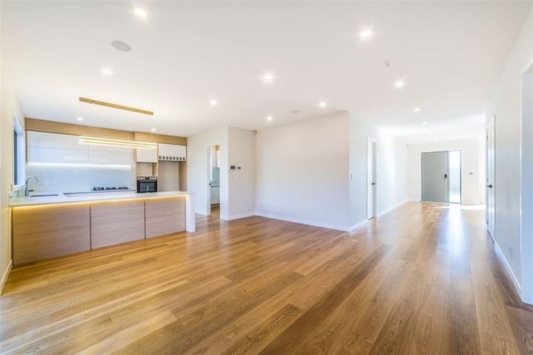 Photo of property in 7 Bight Road, Long Bay, Auckland, 0630