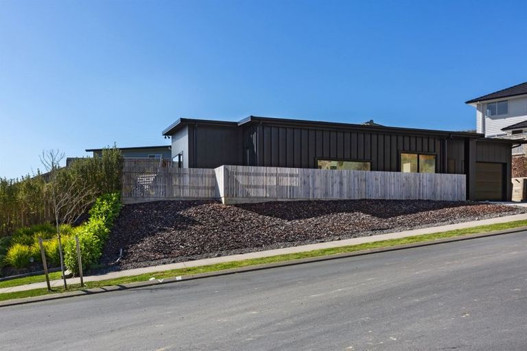 Photo of property in 200 Navigation Drive, Whitby, Porirua, 5024