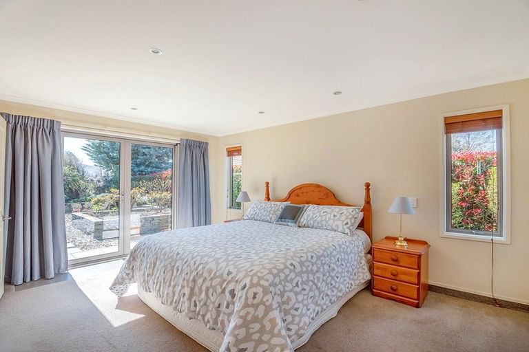 Photo of property in 21 Pisa Moorings Road, Mount Pisa, Cromwell, 9383