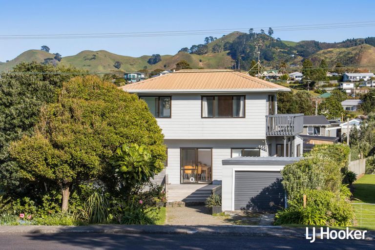 Photo of property in 98a Dillon Street, Waihi Beach, 3611