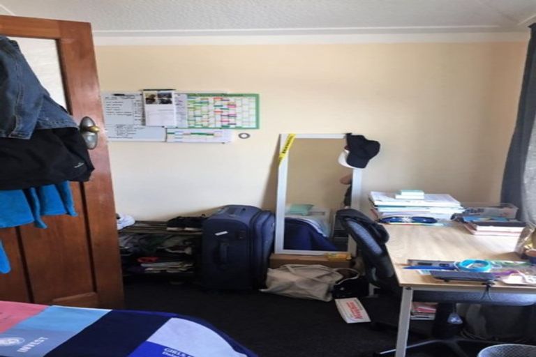 Photo of property in 17 Hankey Street, Mount Cook, Wellington, 6011