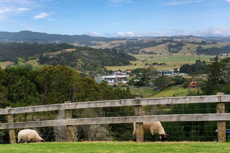 Photo of property in 175 Alpine Road, Kaukapakapa, 0873