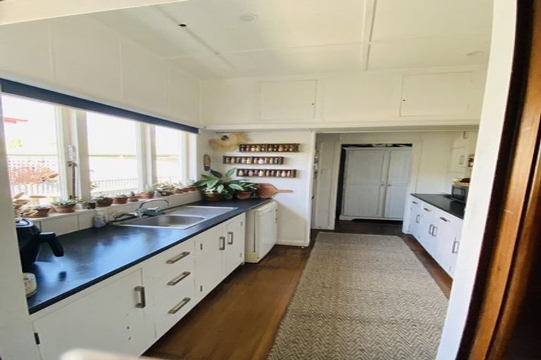 Photo of property in 103 Murdoch Road East, Akina, Hastings, 4122