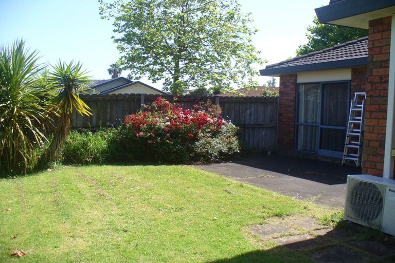 Photo of property in 14 Caltra Place, East Tamaki, Auckland, 2016