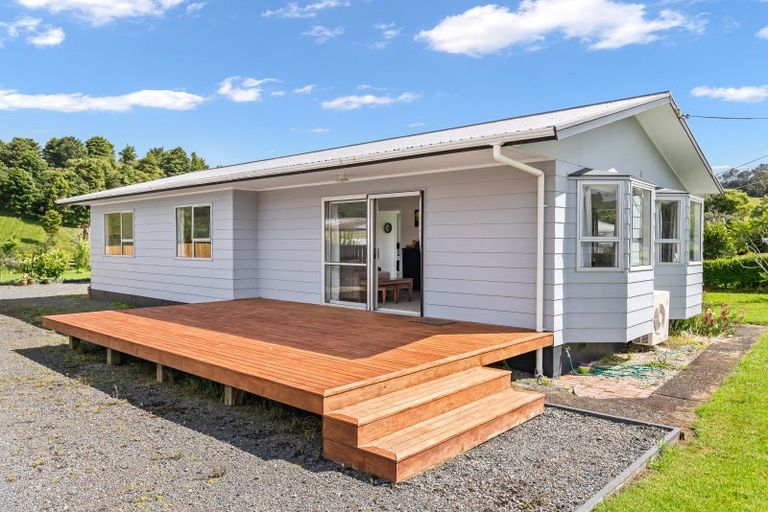 Photo of property in 1 Belton Place, Hikurangi, 0114