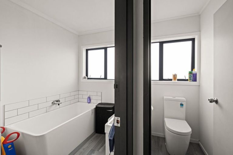 Photo of property in 6a Cutfield Street, Inglewood, 4330