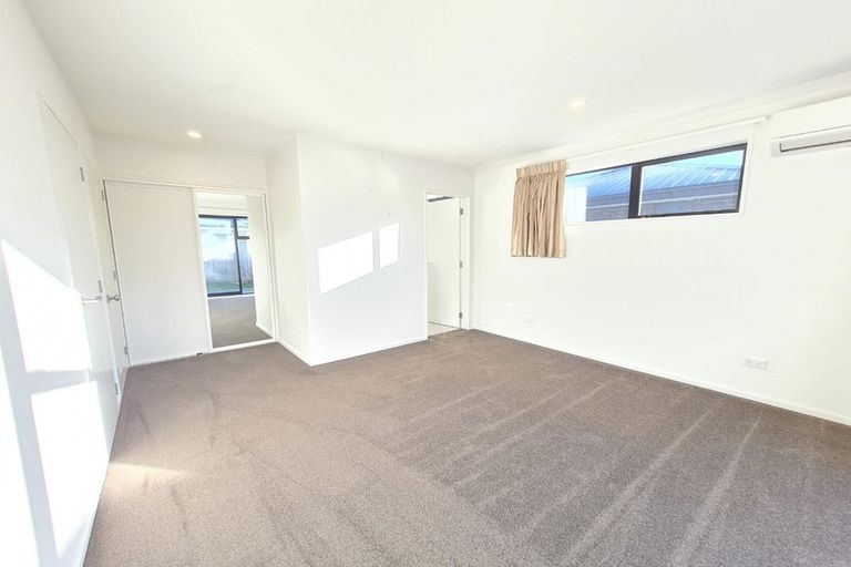Photo of property in 88 Sarabande Avenue, Redwood, Christchurch, 8051