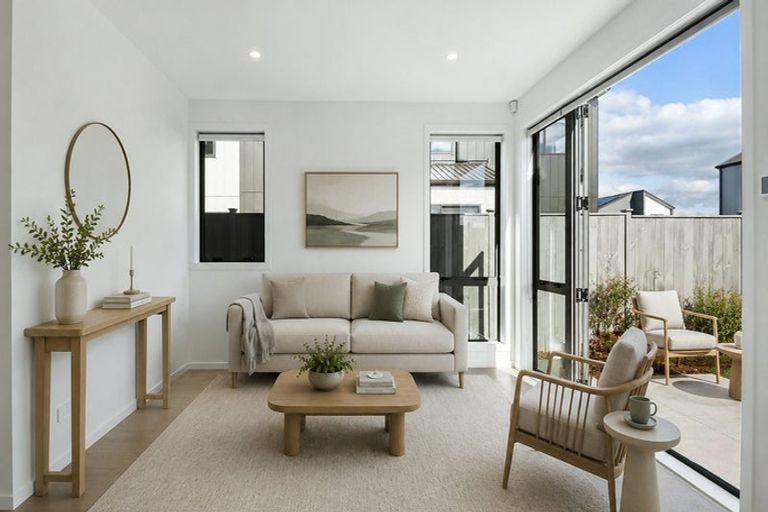 Photo of property in 4 Wintergarden Avenue, Rosehill, 2113