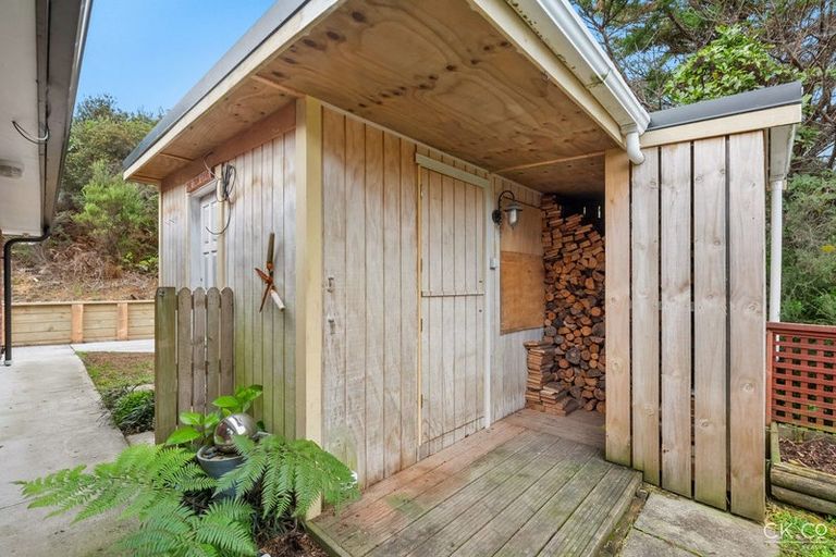 Photo of property in 3 Streets Way, Timberlea, Upper Hutt, 5018