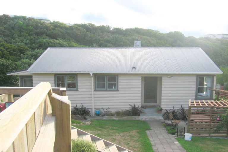 Photo of property in 14 Sidlaw Street, Strathmore Park, Wellington, 6022