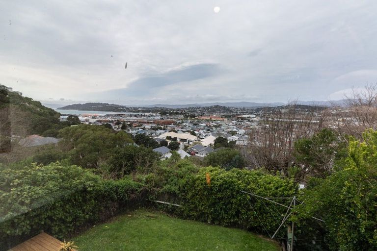 Photo of property in 14 Buckingham Street, Melrose, Wellington, 6023