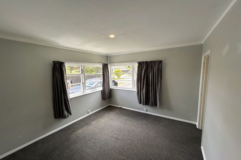 Photo of property in 14 Peel Place, Wainuiomata, Lower Hutt, 5014