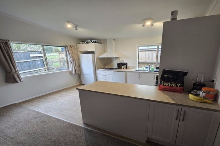 Photo of property in 12 Ranch Avenue, Beach Haven, Auckland, 0626