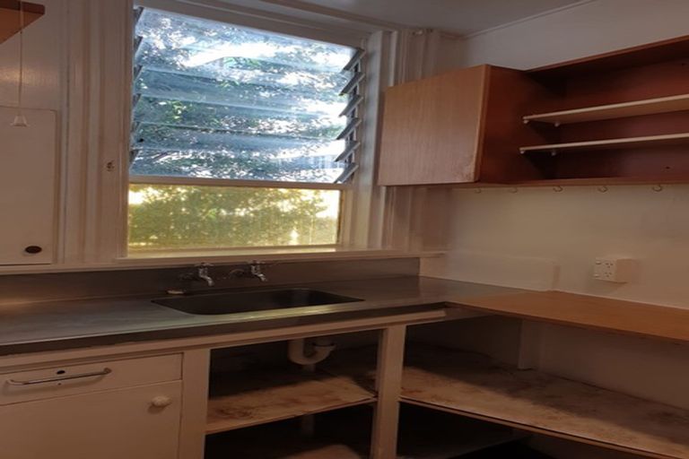 Photo of property in 18 Portland Crescent, Thorndon, Wellington, 6011