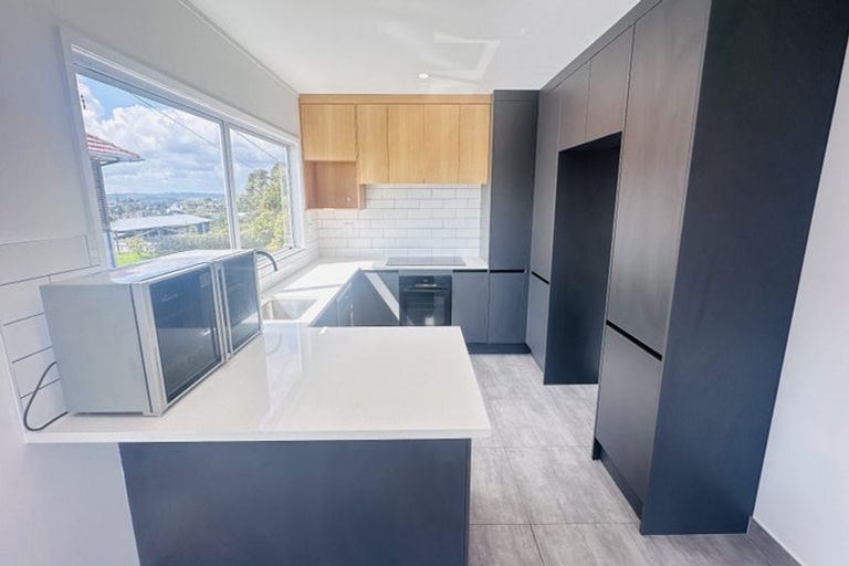 Photo of property in 151 Bleakhouse Road, Mellons Bay, Auckland, 2014