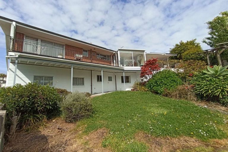 Photo of property in 5 Elizabeth Place, Mairangi Bay, Auckland, 0630
