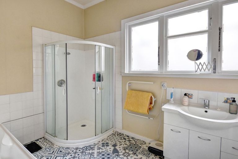 Photo of property in 11 Hoylake Street, Outram, 9019