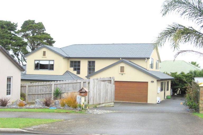 Photo of property in 20 Kumar Place, The Gardens, Auckland, 2105