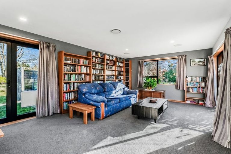 Photo of property in 12 Dawn Place, Kirwee, Darfield, 7571