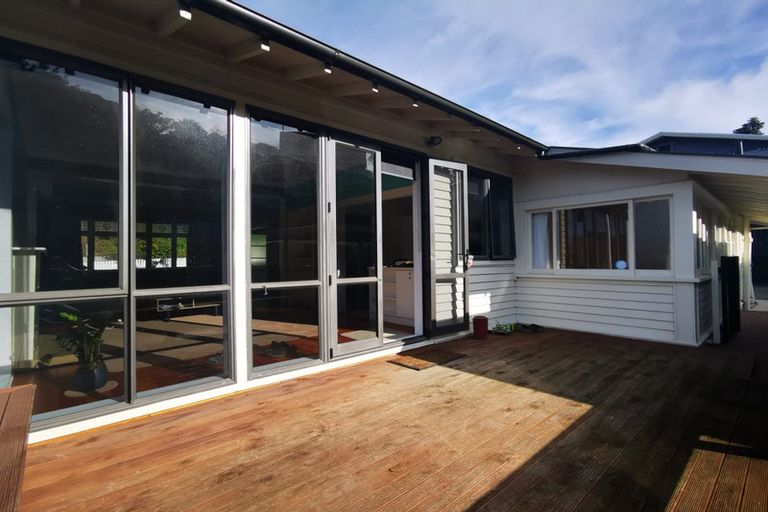Photo of property in 53 Shakespeare Road, Bluff Hill, Napier, 4110