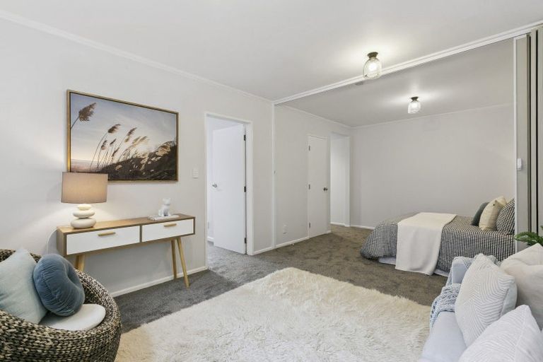 Photo of property in 37 Woodman Drive, Tawa, Wellington, 5028