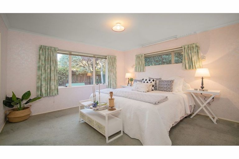 Photo of property in 15 Villa Grove, Ilam, Christchurch, 8041