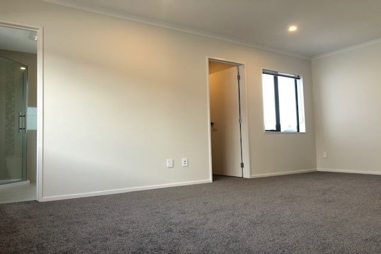 Photo of property in 22 Myland Drive, Hobsonville, Auckland, 0616