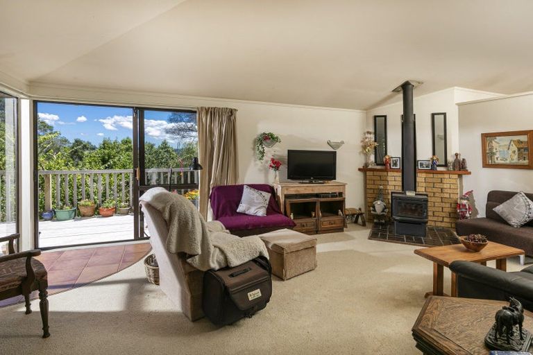 Photo of property in 114 Upper Drive, Greenhithe, Auckland, 0632