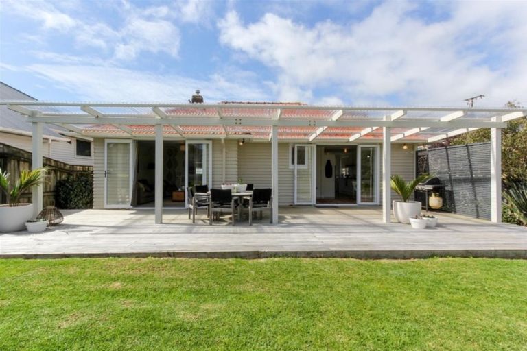 Photo of property in 20 Fitzroy Road, Fitzroy, New Plymouth, 4312