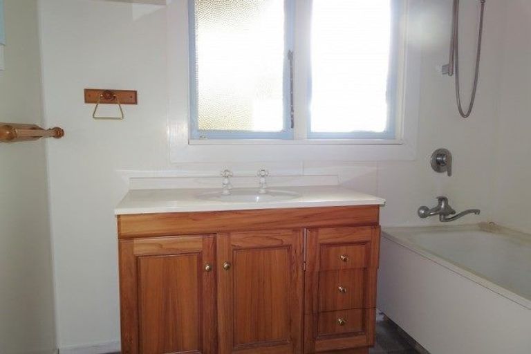 Photo of property in 112 Tasman Street, Karoro, Greymouth, 7805