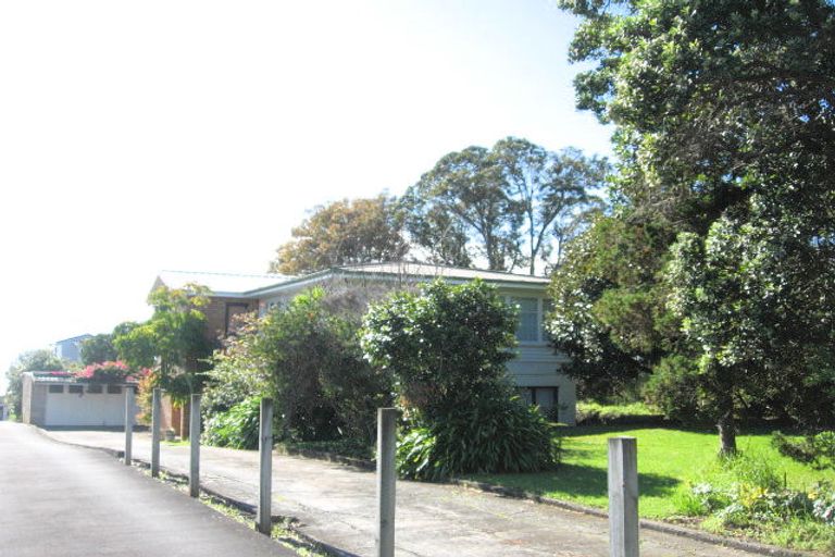 Photo of property in 259 Bleakhouse Road, Mellons Bay, Auckland, 2014