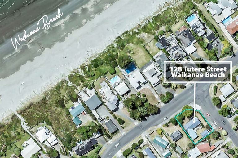 Photo of property in 128 Tutere Street, Waikanae Beach, Waikanae, 5036