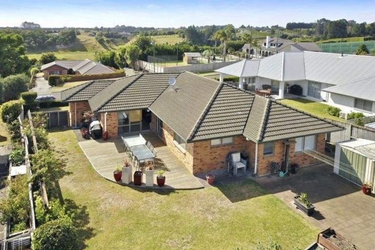 Photo of property in 56 Norm Freeman Drive, Te Puke, 3119