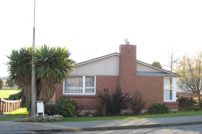 Photo of property in 8 Cambridge Terrace, East Gore, Gore, 9710