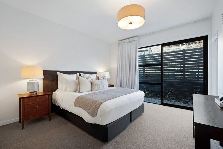 Photo of property in 54 Falconer Rise, Jacks Point, Queenstown, 9371