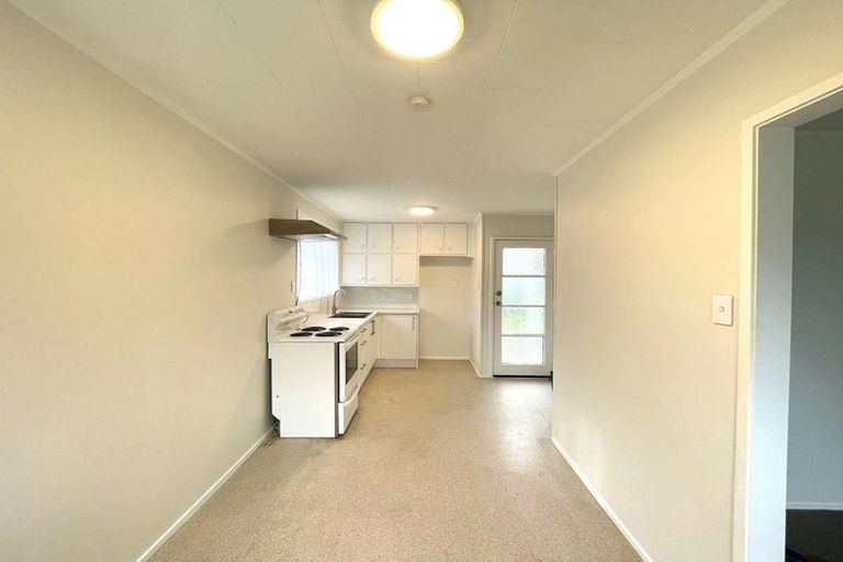 Photo of property in 4 Mandarin Place, Half Moon Bay, Auckland, 2012