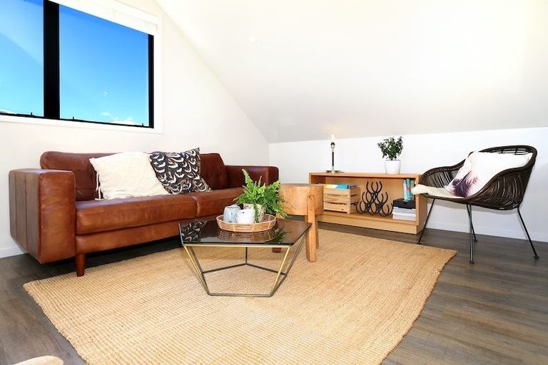 Photo of property in 84 Threepwood Road, Lake Hayes, Queenstown, 9371