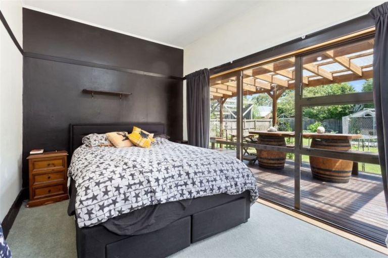 Photo of property in 191 High Street, Oxford, 7430