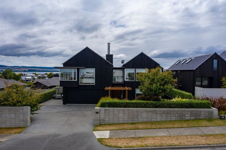 Photo of property in 24 Victory Drive, Wharewaka, Taupo, 3330