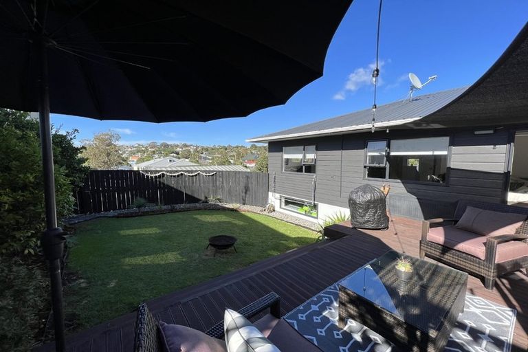 Photo of property in 2/287 Vipond Road, Stanmore Bay, Whangaparaoa, 0932