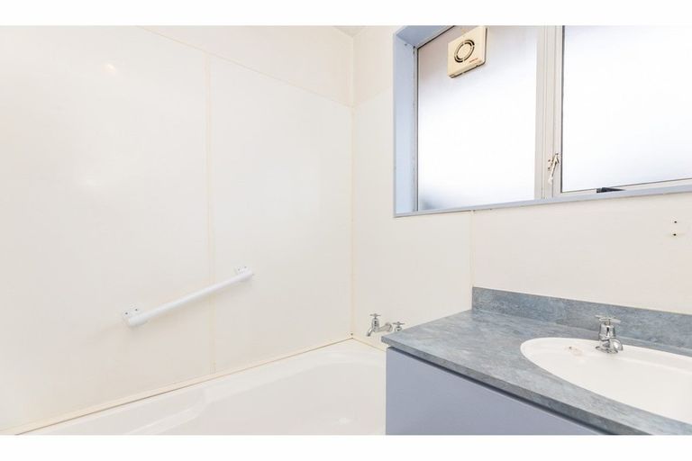 Photo of property in 2/11 Gilby Street, Linwood, Christchurch, 8011