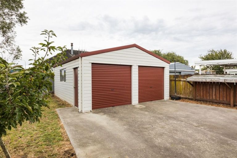 Photo of property in 6 Tilbury Avenue, Hokowhitu, Palmerston North, 4410