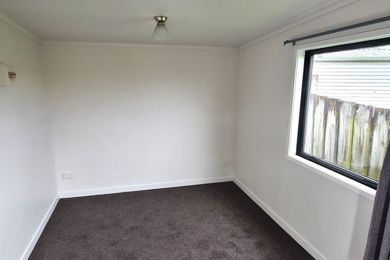 Photo of property in 16 Southview Place, Wattle Downs, Auckland, 2102