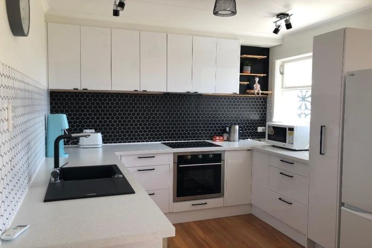 Photo of property in 1 Oriana Place, Highbury, Palmerston North, 4412