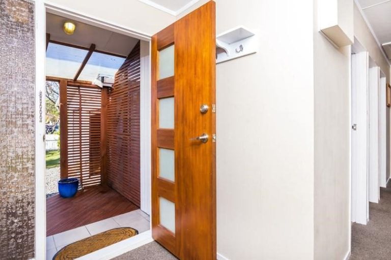 Photo of property in 102 Hyde Avenue, Richmond Heights, Taupo, 3330